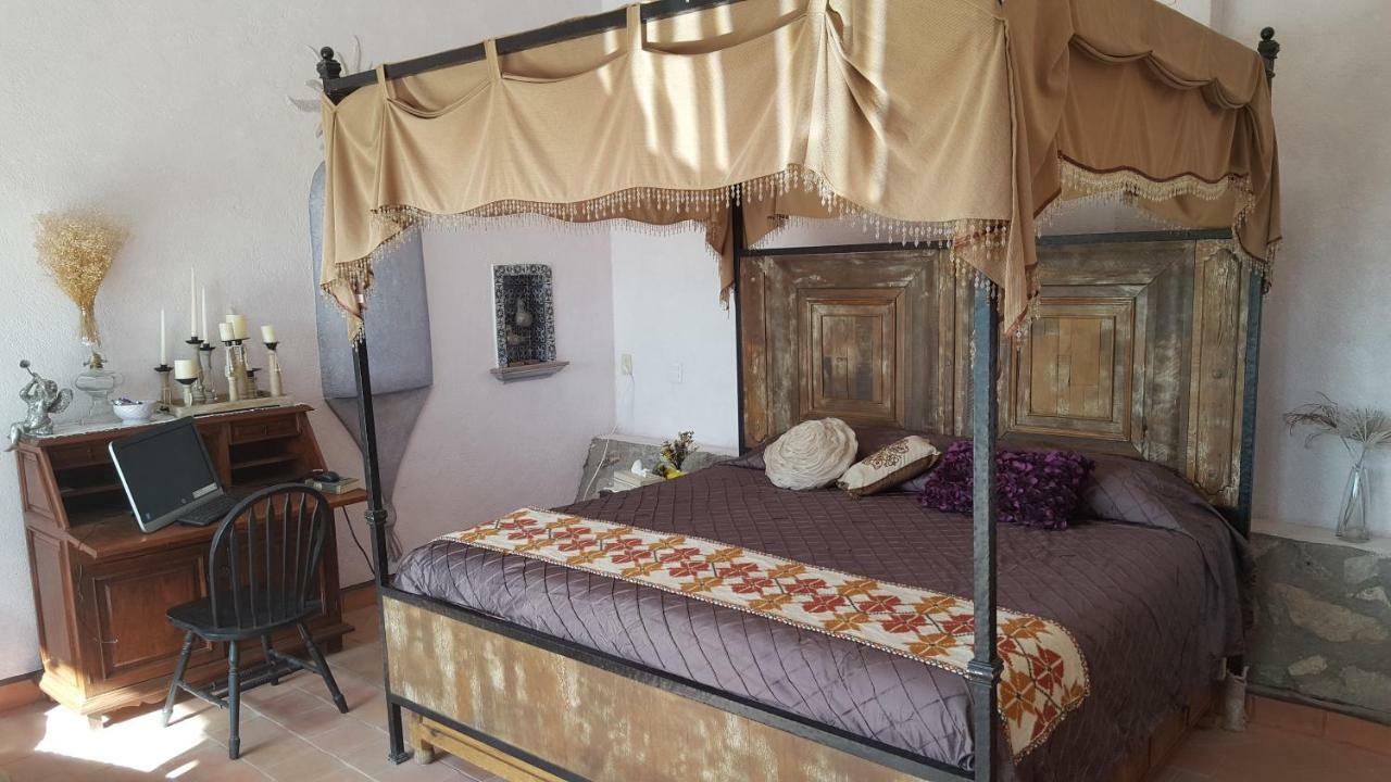 La Casona Azul Bed N Breakfast Santa Rosa de Jauregui Exterior foto