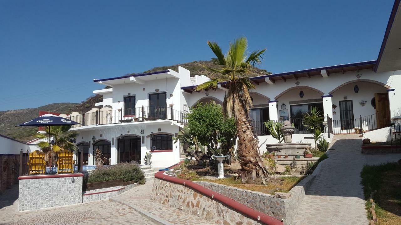 La Casona Azul Bed N Breakfast Santa Rosa de Jauregui Exterior foto